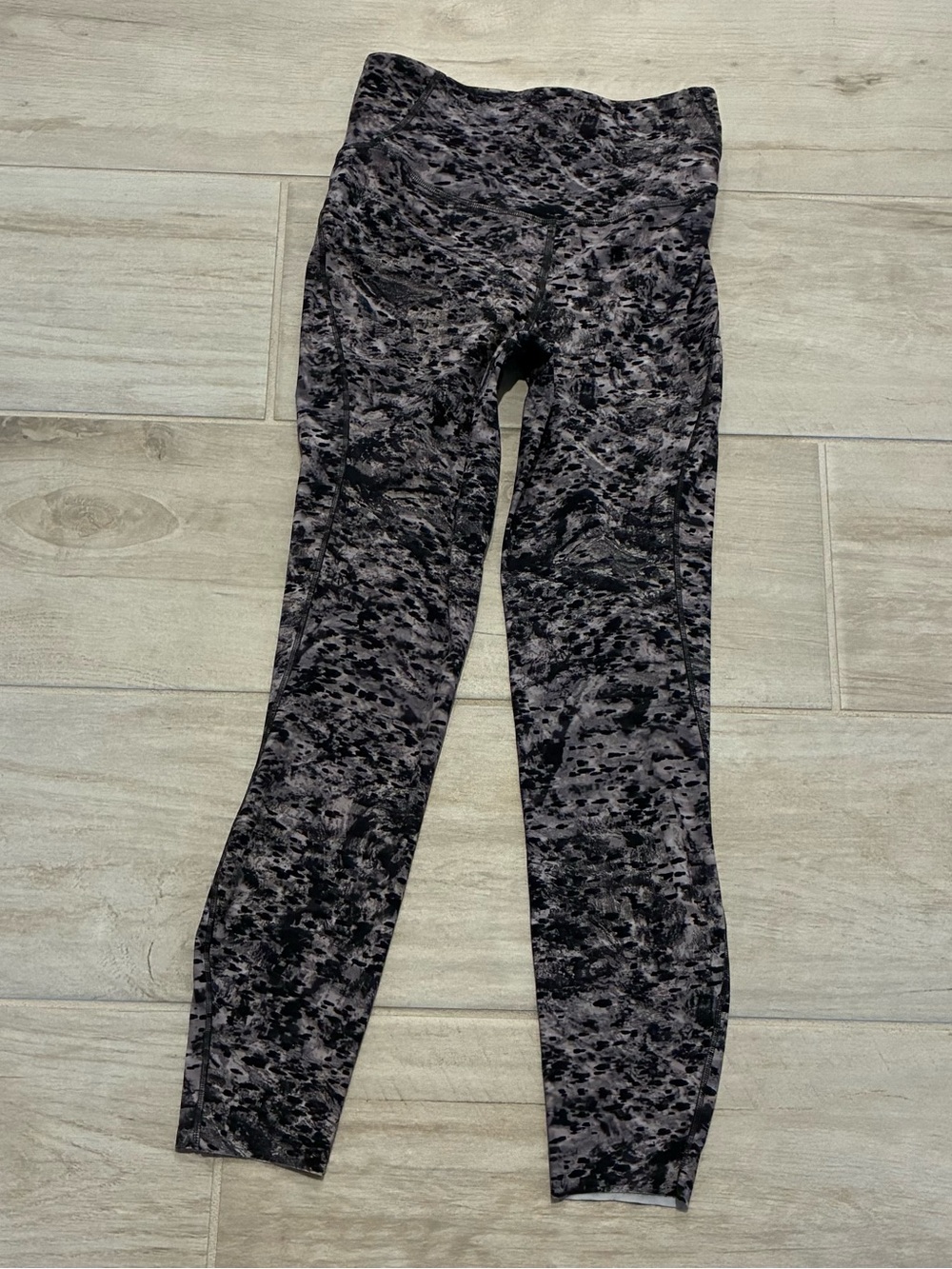 NWOT!! Lululemon Base Pace High-Rise Tight